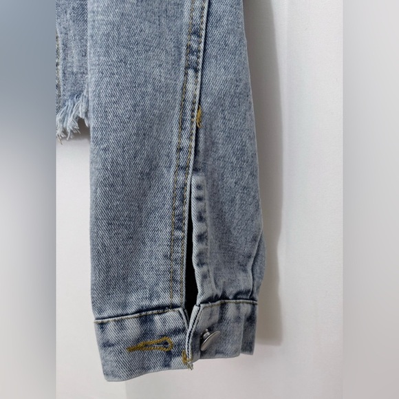 P.Cill Cropped Button Down Long Sleeve Denim Jacket Size Medium - Picture 5 of 12